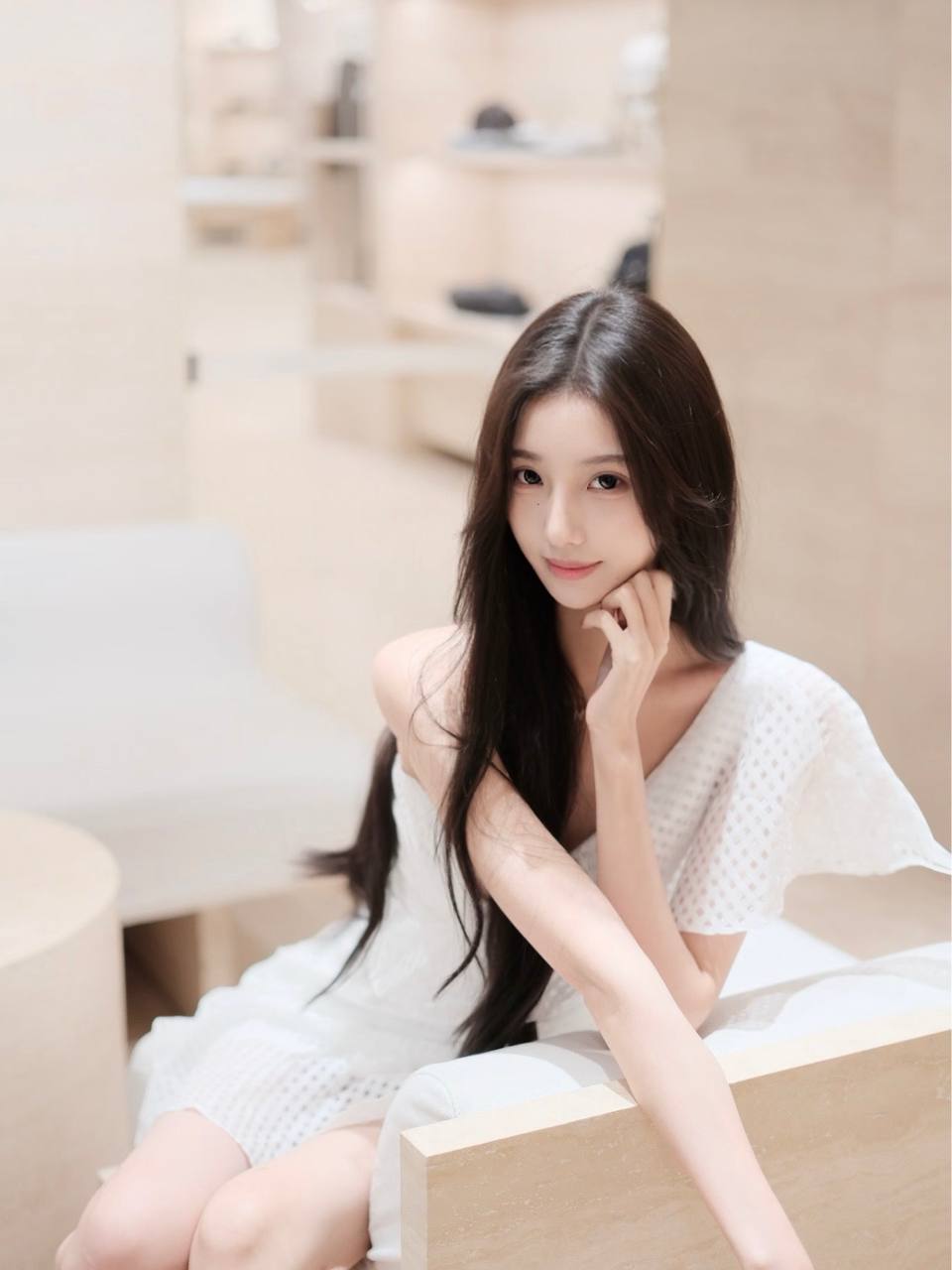 落潮算法海报